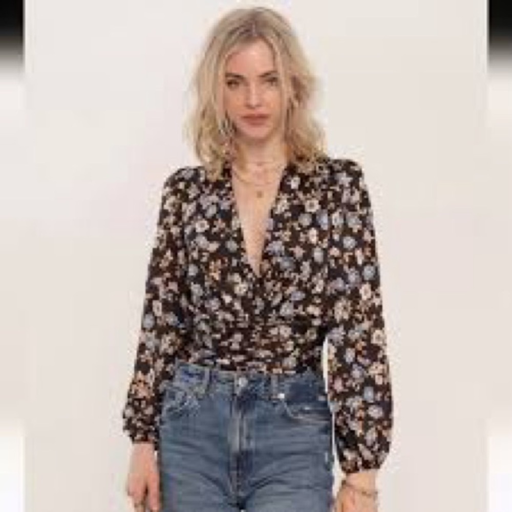 Heartloom Floral Blouse - Black and yellow